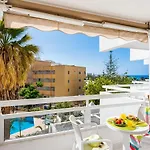 302 Modern, Light, Comfortable With Swimming Pool Apartment Playa de las Américas